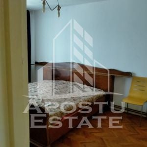 Apartament 3 camere, decomandat cu centrala proprie langa Medicina