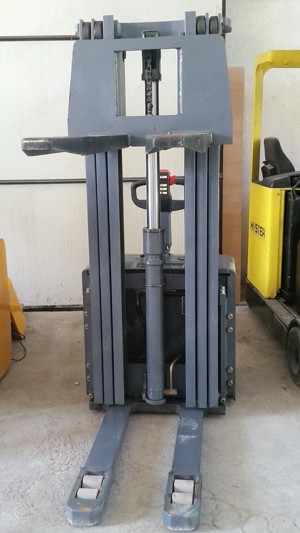 Transpalete electrice  & stivuitoare revizionate - imagine 3