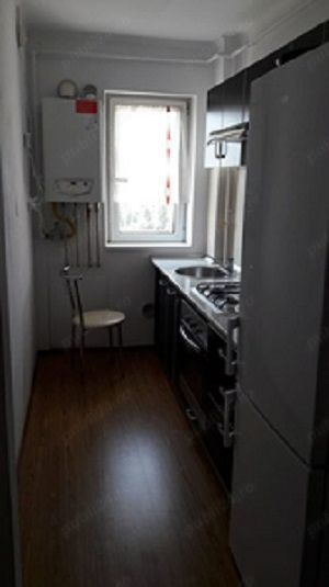 cv 248 Bd.Decebal, apartament 2 camere decomandat , etaj intermediar  - imagine 5