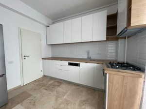 Apartament 3 camere bloc nou, finisaje de lux - imagine 4