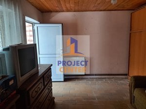 Casa Piscani, stradal, la DN, teren 8000 mp - imagine 13