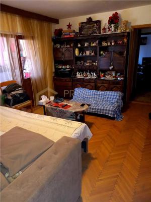 Apartament 2 camere, semidecomandat, zona Aradului, aproape de Iulius Mall, nemobilat