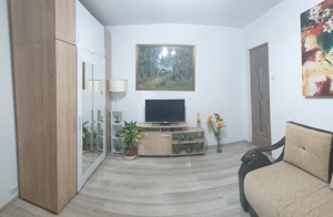 Proprietar, vand apartament cu 2 camere, etaj 1, anvelopat si renovat - imagine 2