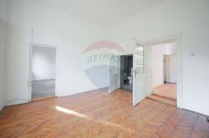 Casă de vânzare cu 15 încăperi, zona Gării, 655 Euro/mp - imagine 11