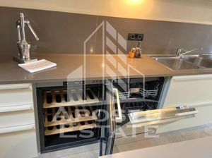 Apartament central tip penthouse,cladire istorica - imagine 4