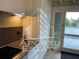 Apartament central tip penthouse,cladire istorica - imagine 5