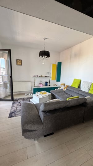 vand apartament cu 2 camere  - imagine 2