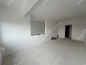 Apartament de 3 camere 2 bai si 2 balcoane la etajul 2 zona Piata Cluj - imagine 12