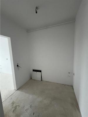 Apartament de 3 camere 2 bai si 2 balcoane la etajul 2 zona Piata Cluj - imagine 19