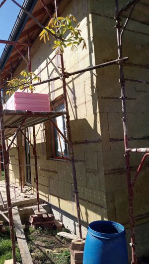 Fațade, izolații, placări polistiren vată, adezivi, plasa, tencuieli decorative 