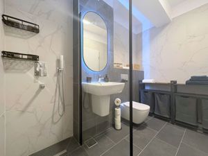 Penthouse amenajat modern, parcare inclusa - City of Mara - imagine 16