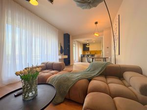 Penthouse amenajat modern, parcare inclusa - City of Mara