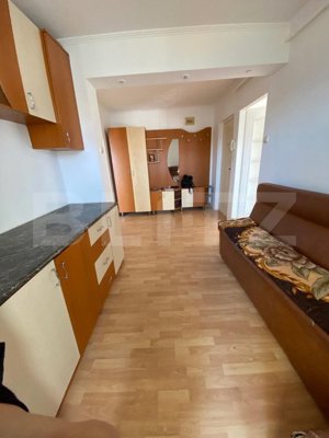 Apartament cu 2 camere de vanzare, 50 mp utili - imagine 2