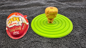 Gold Harry Potter Kinder Joy 2024 - imagine 2
