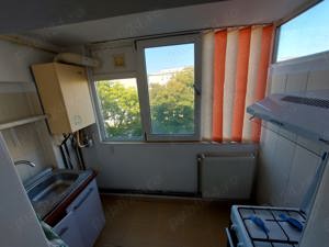 Închiriez apartament 2 camere, decomandat - imagine 4