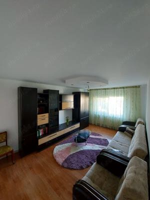 Închiriez apartament 2 camere, decomandat