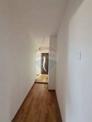 Apartament cu 4 camere renovat - imagine 6