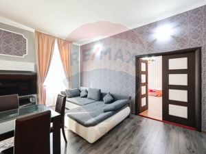 De închiriat apartament cu 3 camere, 100 mp util, Ultracentral - imagine 2