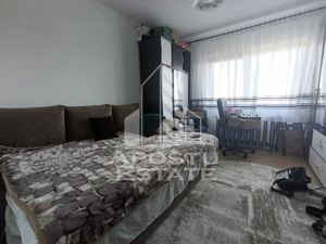 Apartament 4 camere, decomandat, 3 dormitoare, 2 bai, zona Fratelia. - imagine 6