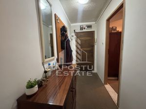 Apartament cu 3 camere in zona UMT, centrala proprie - imagine 7