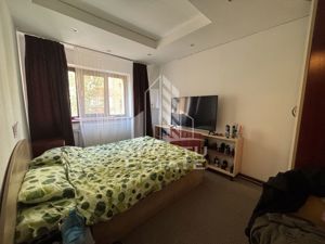 Apartament cu 3 camere in zona UMT, centrala proprie - imagine 4