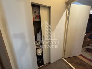 Apartament cu 3 camere in zona UMT, centrala proprie - imagine 10