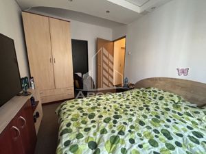 Apartament cu 3 camere in zona UMT, centrala proprie - imagine 5