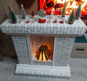 Semineu Decorativ pentru Crăciun, montabil si demontabil.