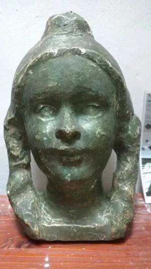 Sculptura Gips Patinat Portret Copil Julieta Orasanu Storck 1896-1954