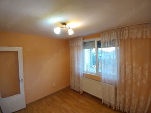 Vand apartament ultracentral  2 camere Marghita, Bihor - imagine 2