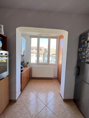 Apartament 3 camere decomandat Torontalului - imagine 8