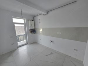 Apartament 2 camere. Bucatarie inchisa. Terasa 18 mp. - imagine 10