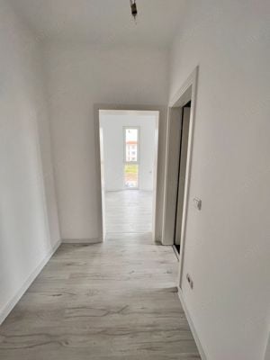 Apartament 1 camera. Etaj 1. Decomandat. Bloc nou. Zona Giroc. - imagine 6