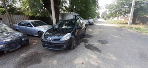 dezmembrez renault clio 3