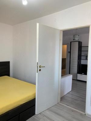 Vand apartament , 2 camere , langa scoala - imagine 2