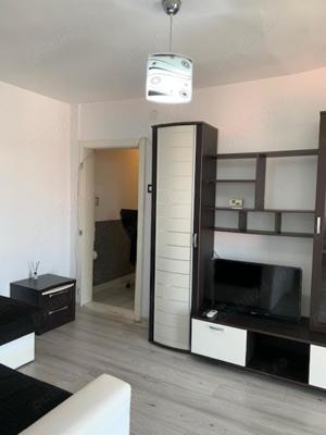 Vand apartament , 2 camere , langa scoala - imagine 4