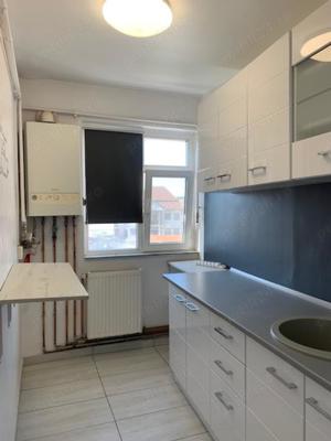 Vand apartament , 2 camere , langa scoala - imagine 7