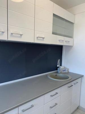 Vand apartament , 2 camere , langa scoala - imagine 8