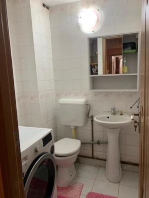 Vand apartament , 3 camere , Cotu Mic - imagine 3