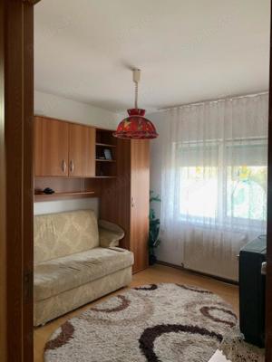 Vand apartament , 3 camere , Cotu Mic - imagine 4