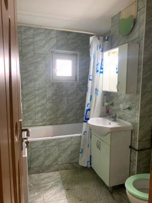 Vand apartament , 3 camere , Cotu Mic - imagine 10