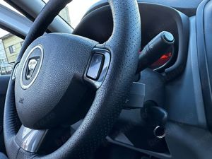 Dacia Sandero   0.9 TCE Turbo 90 CP   Navigație Mare 3D-TOUCH   Scaune Încălzite   Euro 5 - imagine 9