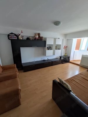 Vand apartament 2 camere Filiași