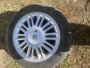 Jante Renault Megan doi originale cu anvelope de vară  - imagine 2