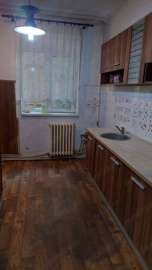 Proprietar vând apartament ultracentral 3 camere - imagine 7