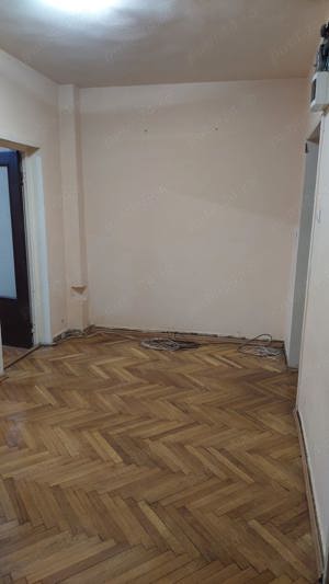 Proprietar vând apartament ultracentral 3 camere - imagine 9