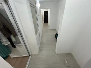 Apartament cu 3 camere etajul 1 str. MEDUZEI - imagine 3