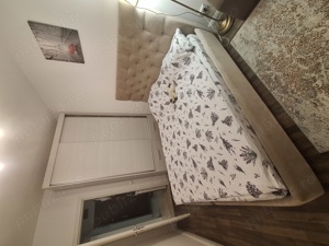 De vanzare apartament de 2 camere, mobilat si utilat complet, decomandat, scară supravegheata video  - imagine 5