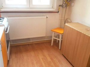 Apartament cu 2 camere, parter  - cartier Tiglina 1 - imagine 9