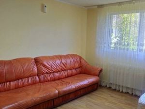 Apartament cu doua camere, parter - zona centrala, Potcoava de Aur - imagine 6